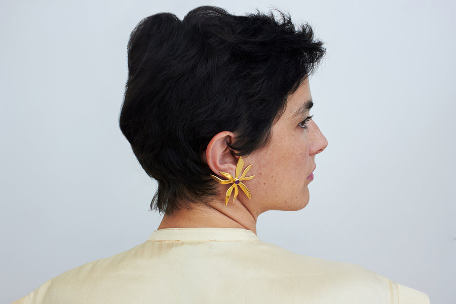 Púrpura Golden Earrings